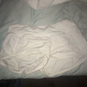 White Lululemon Speed Style Short 2.5” inseam